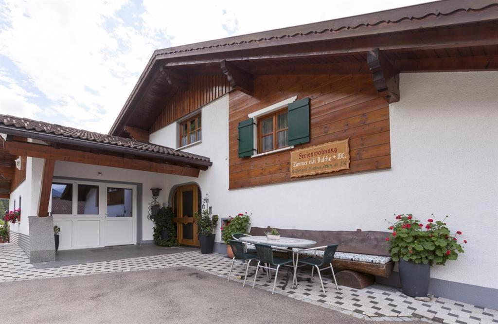 Gaestehaus Fitsch - Ferienwohnung In Silbertal Exterior photo